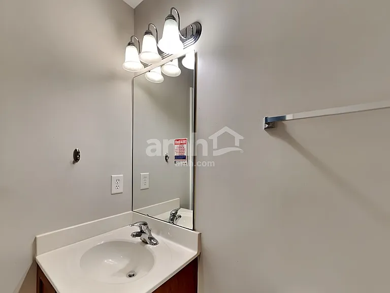 1933 Sterling Hill Dr — Photo 18