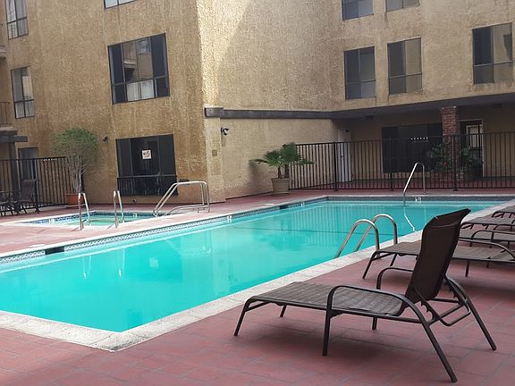4th image of 1750 Camino Palmero St APT 437