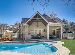 410 E Bandera Rd, Boerne, TX 78006