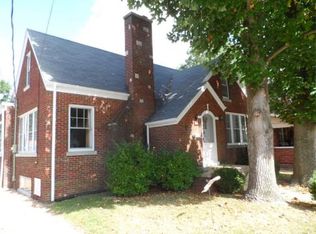 1313 E B St, Belleville, IL 62221