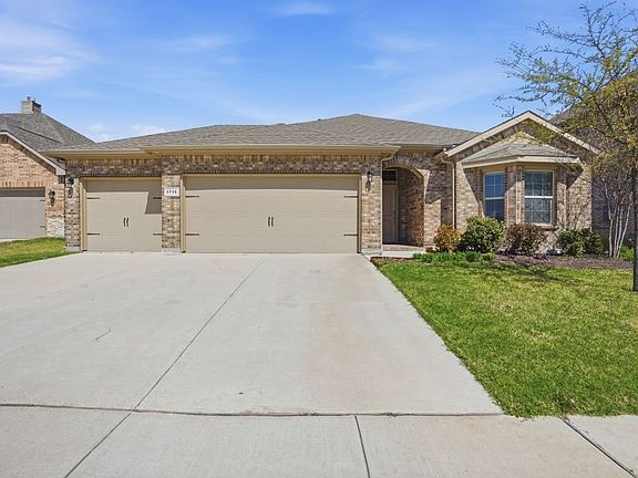 2nd image of 1716 Bellatrix Dr