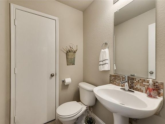 5th image of 1708 Quails Nest Dr