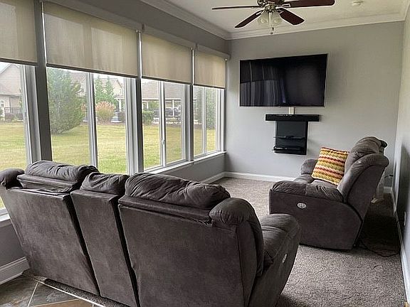 5th image of 6922 Village Lake Cir