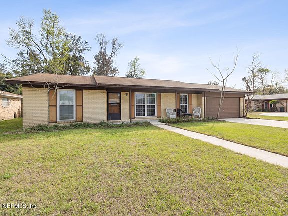 2nd image of 1050 BAY Circle