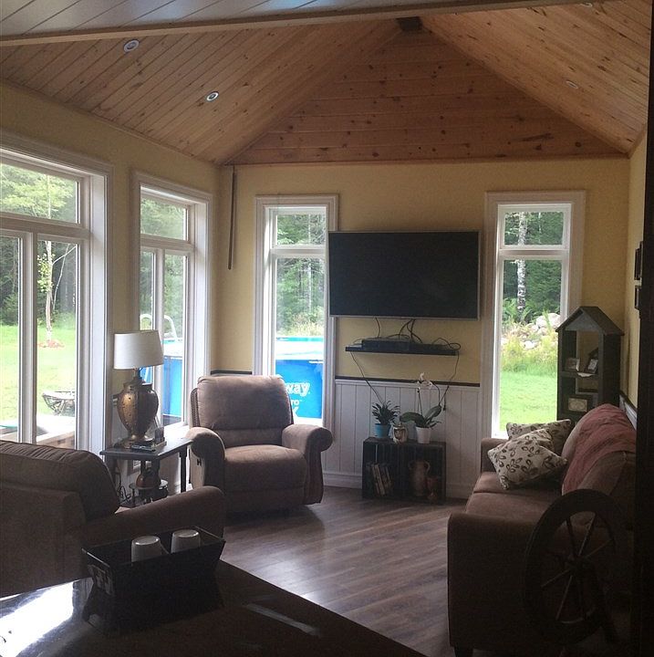 2nd image of 280 Saunders Rd