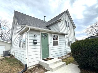 720 E Ave, Nevada, IA 50201