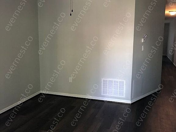 4th image of 2113 Maplewood Ave APT A