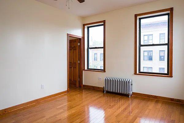 Rented by Nooklyn NYC LLC | media 80