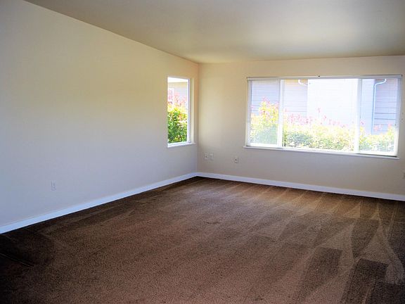 5th image of 1819 10th Ave W APT 306
