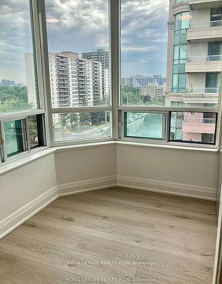 5 Emerald Ln #Penthouse 409 — Photo 8