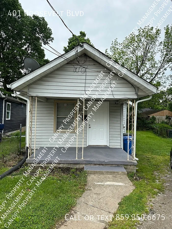 401 Roosevelt Blvd photo 1