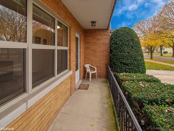 3rd image of 1235 Homestead Rd APT D