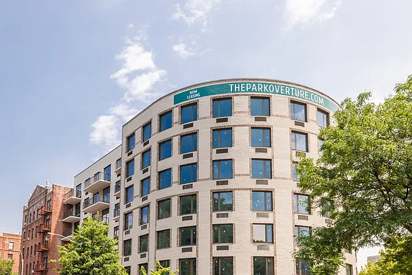 Rented by MNS | media 2