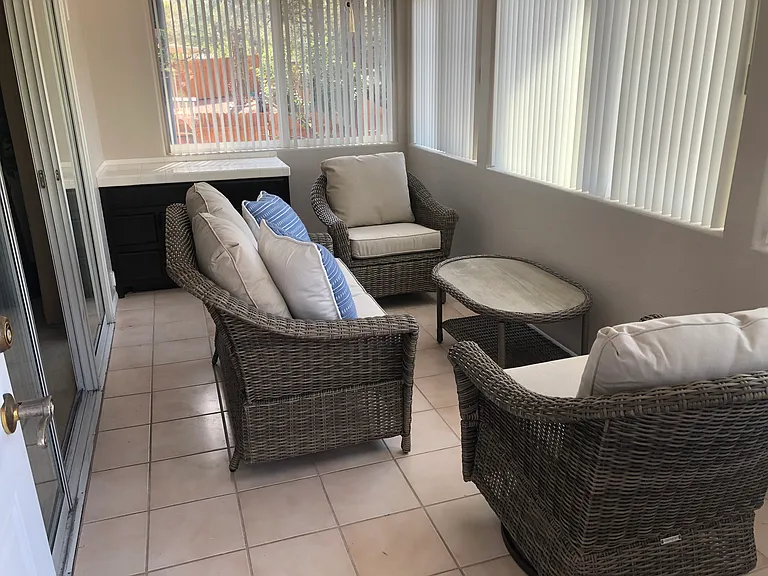 W Sherwood Dr — Photo 19