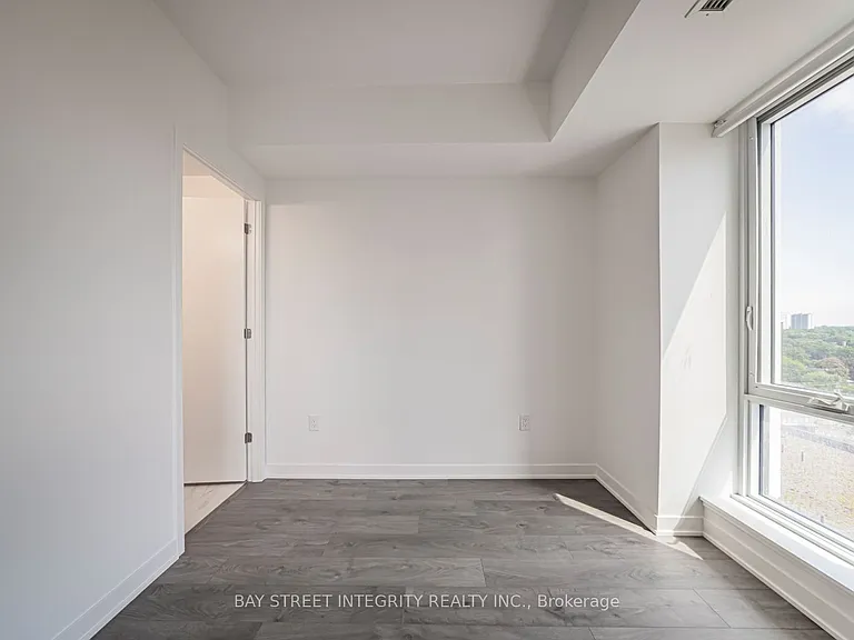 10 Oak St #903 — Photo 23