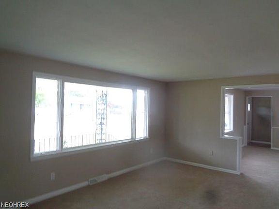 4th image of 1819 W 29th St