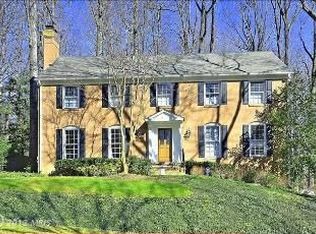 10406 Windsor View Dr, Rockville, MD 20854