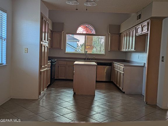 5th image of 1416 Plaza Fatima Ct