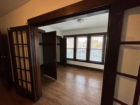 2nd image of 429 S Broad St APT 1L
