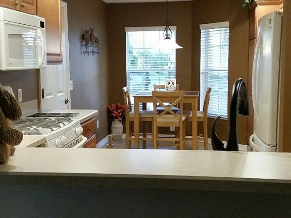 fully equipped kitchen with gas range