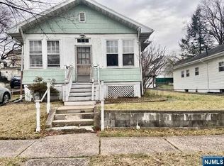 145 5th St, Ridgefield Park, NJ 07660