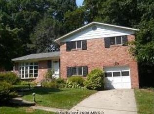 9824 Inglemere Dr, Bethesda, MD 20817