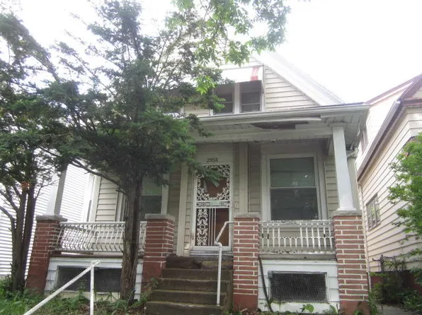 2958 N 18th St, Milwaukee, WI 53206