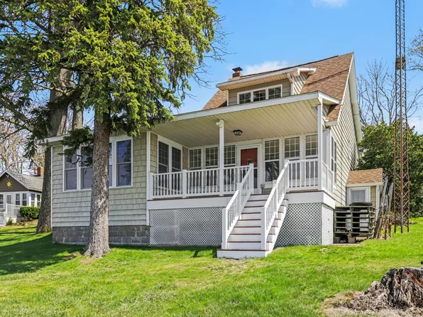 816 S Werners Landing Dr, Bronson, MI 49028