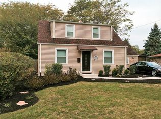 18308 Riegel Rd, Homewood, IL 60430