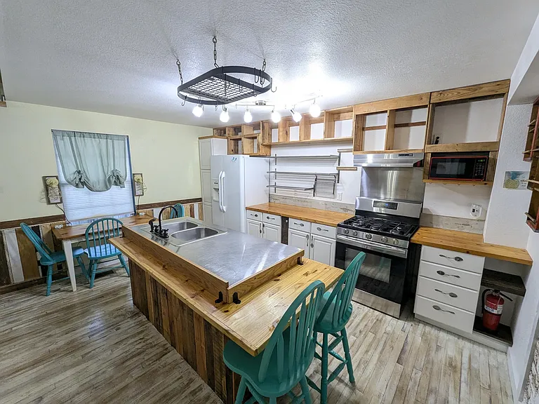 3348 Lowery Dr — Photo 11