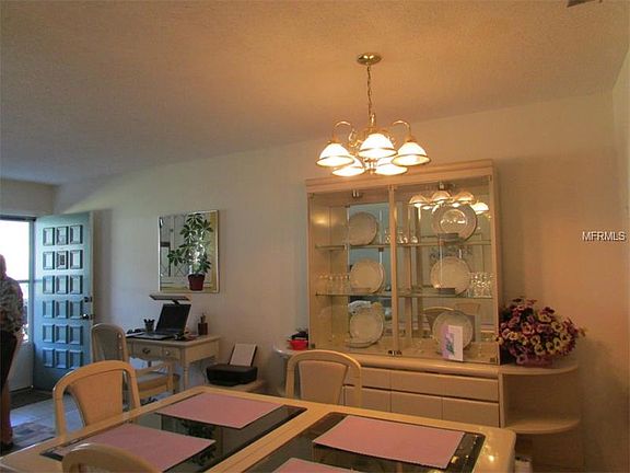 4th image of 5267 81st St N APT 6