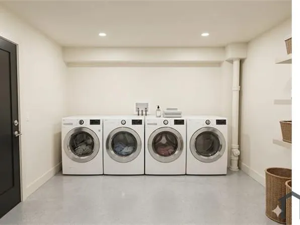 628 E 79th St, Los Angeles, CA