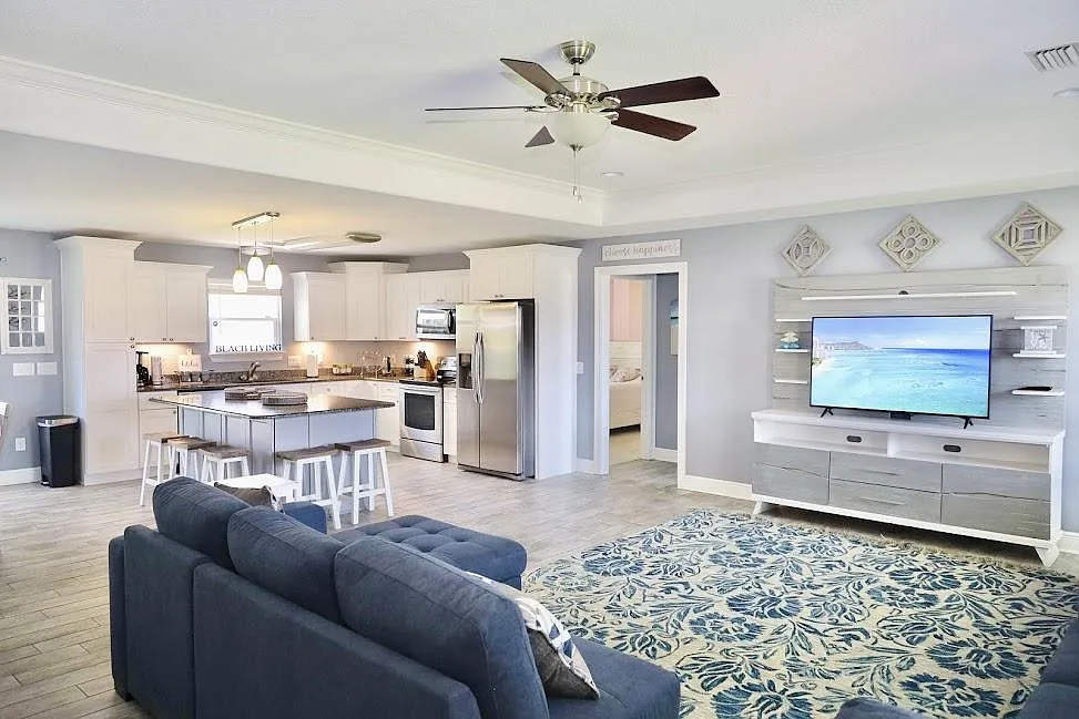 3 bed, 1834 sqft, $2,750 — Photo 3