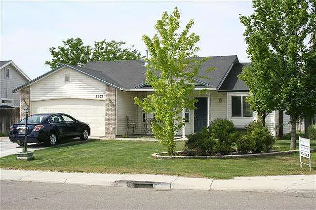 8232 E Orah Way — Photo 2