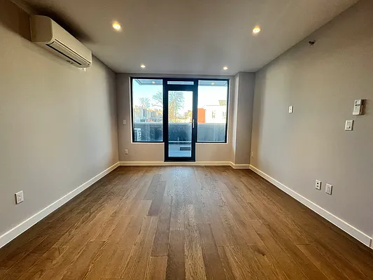 Rented by E Realty International Corp | media 18