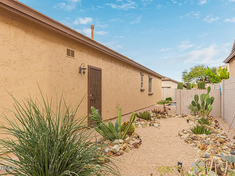 9058 W Redbird Rd — Photo 35