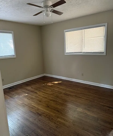 7040 Media Dr — Photo 12