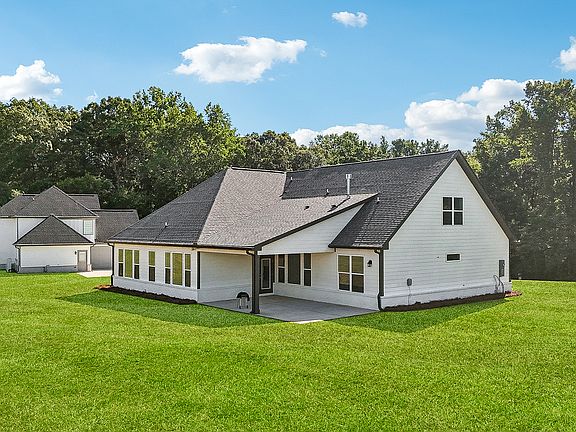 3rd image of 2065 Chestnut Oak Trl