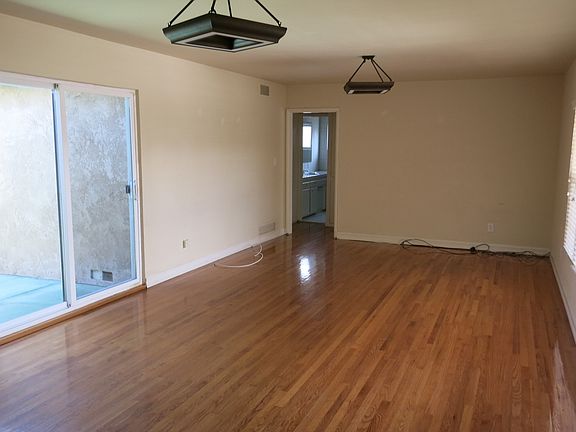 3rd image of 5114 63rd St
