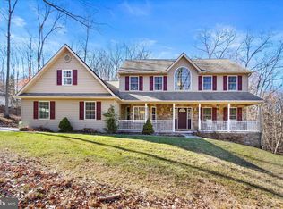 1133 Kuhn Rd, Boiling Springs, PA 17007