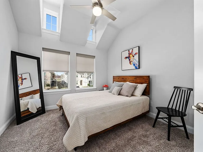 4602 Lorion Dr — Photo 32