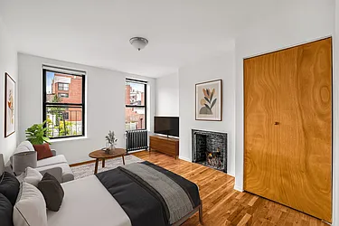 18 Cornelia Street, #15