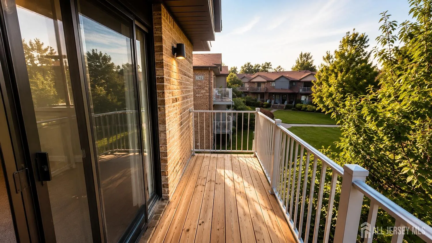 2 bed, 2.0 bath, $2,450 — Photo 4