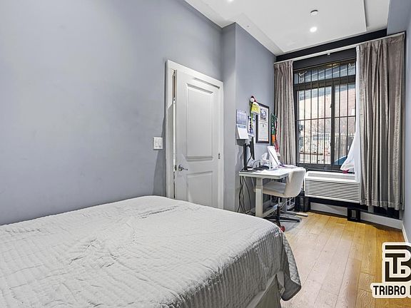 5th image of 79 Suydam St #1B