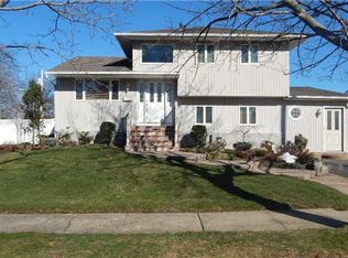 2973 Shore Rd, Bellmore, NY 11710