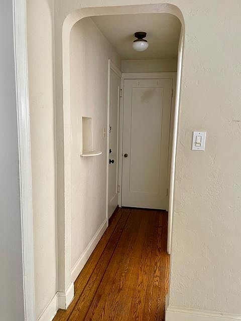 1st image of 410 Eucalyptus Ave #1