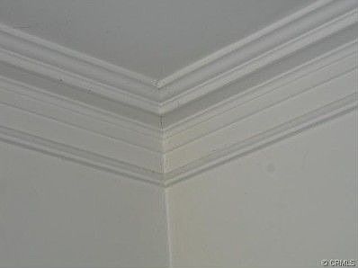 3rd image of 632 N Catalina St