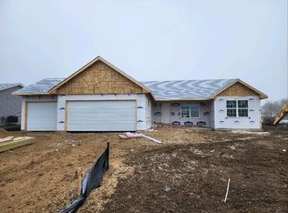 3758 Prairie Falcon Pass, Beloit, WI 53511