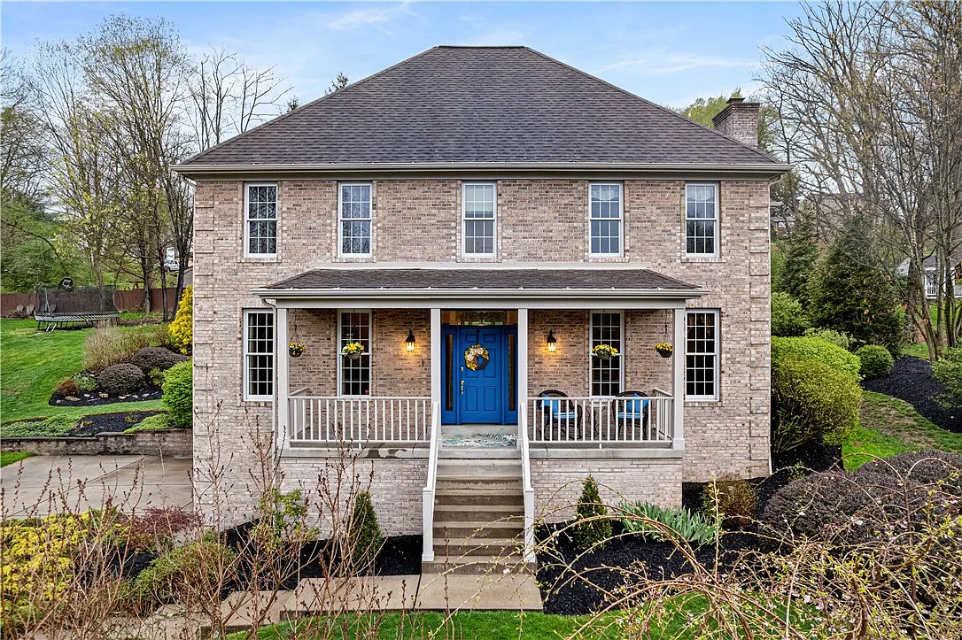 4623 Trillium Trl photo 1