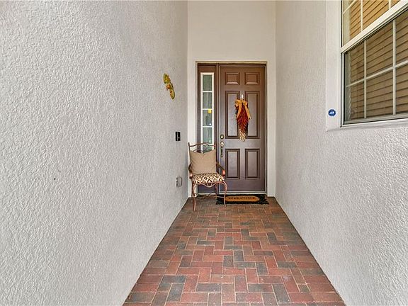 4th image of 2169 Caledonian St